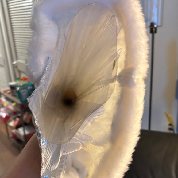 Elegant Angel Tree Topper with White and Silver Gown - Picture 4 of 5